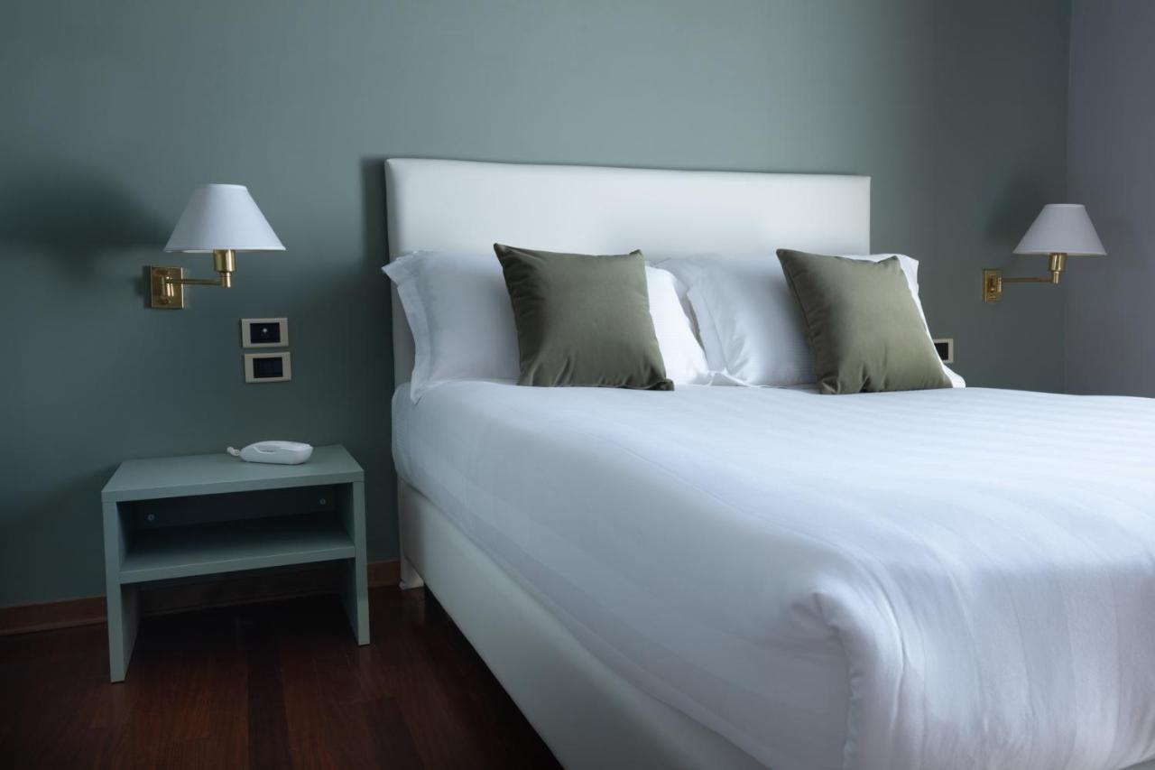 פורטו רקנאטי Hotel Enzo מראה חיצוני תמונה