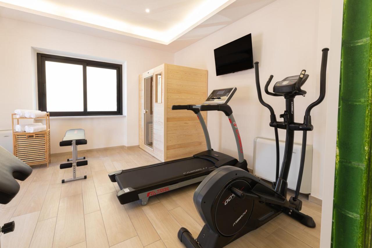 פורטו רקנאטי Hotel Enzo מראה חיצוני תמונה