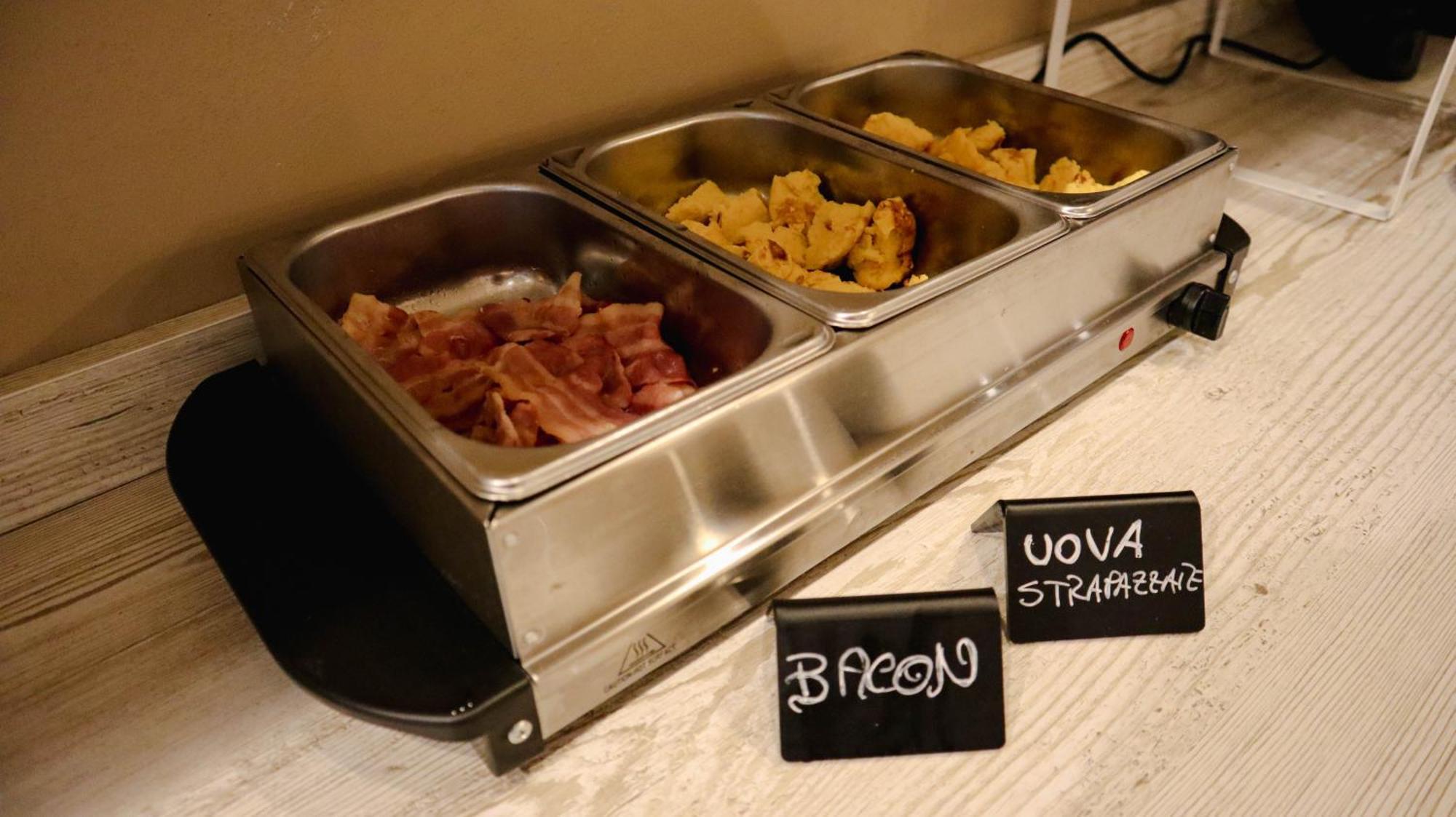 פורטו רקנאטי Hotel Enzo מראה חיצוני תמונה