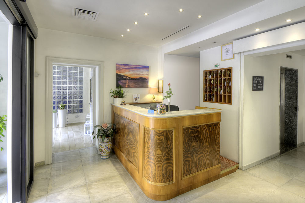 פורטו רקנאטי Hotel Enzo מראה חיצוני תמונה